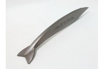 藤原良明(加藤真平)作　切り出し　イルカ　海豚　昭和戊辰年八月日　全長215mm　小刀(短刀、ナイフ、刃物)(R-063325)