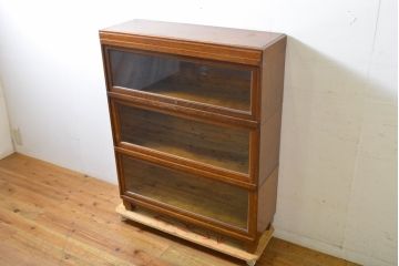 イギリスアンティーク家具　Globe Wernicke(グローブ ウェルニッケ)　オーク材　落ち着いた色合いがクラシカルなお部屋に馴染みやすいスタッキングブックケース(本箱、収納棚、戸棚、キャビネット、飾り棚、陳列棚)(R-063329)