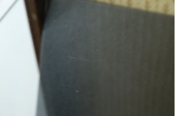 イギリスアンティーク　マホガニー材　細身の脚が上品な雰囲気を醸し出すキャビネット(飾り棚、収納棚、戸棚、ガラスケース、ショーケース)(R-063334)