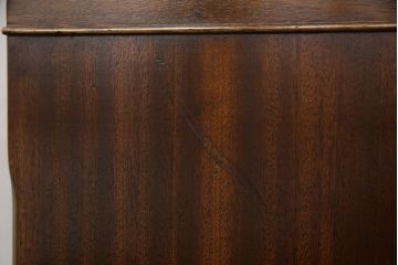イギリスアンティーク　マホガニー材　小物収納に便利な引き出し付きサイドキャビネット(サイドテーブル、ナイトテーブル、電話台)(R-063338)