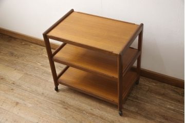 イギリスビンテージ　チーク材　用途に応じてフレキシブルに使えるキッチンワゴンテーブル(キッチンラック、トロリー、サイドテーブル、ヴィンテージ)(R-063339)