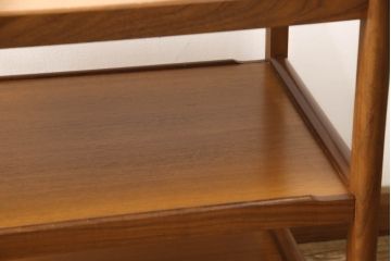 イギリスビンテージ　チーク材　用途に応じてフレキシブルに使えるキッチンワゴンテーブル(キッチンラック、トロリー、サイドテーブル、ヴィンテージ)(R-063339)