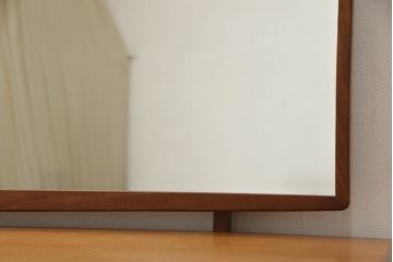イギリスビンテージ　G-PLAN(ジープラン)　Fresco(フレスコ)シリーズ　幅広の鏡がユニークなドレッサー(ドレッシングチェスト、デスク、テーブル、ヴィンテージ)(R-063343)