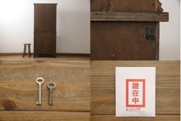 イギリスアンティーク　マホガニー材　幅狭のサイズで取り入れやすいビューローブックケース(本箱、ライティングビューロー、戸棚、収納棚、ワークデスク、在宅ワーク用、在宅用、キャビネット)(R-063348)