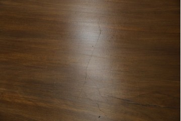 イギリスアンティーク　マホガニー材　凝ったつくりの取っ手がクラシカルな雰囲気を高めるライティングビューロー　(R-063350)