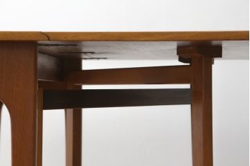 北欧ビンテージ　チーク材　温かみのある木味が魅力のバタフライテーブル(ダイニングテーブル、2人掛け、4人掛け、6人掛け、食卓、エクステンションテーブル、ヴィンテージ)(R-063354)