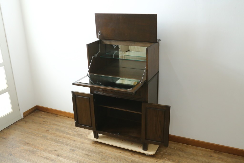 イギリスビンテージ　オーク材　ムードたっぷりのカクテルキャビネット　(R-063358)