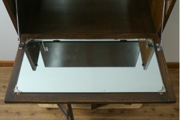 イギリスビンテージ　オーク材　ムードたっぷりのカクテルキャビネット　(R-063358)