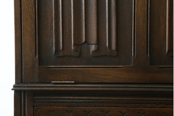 イギリスビンテージ　オーク材　ムードたっぷりのカクテルキャビネット　(R-063358)