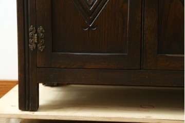 イギリスビンテージ　オーク材　ムードたっぷりのカクテルキャビネット　(R-063358)