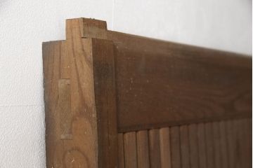 アンティーク建具　福井産　経年による風合いが味わい深い格子蔵戸1枚(引き戸、玄関戸)(R-063373)