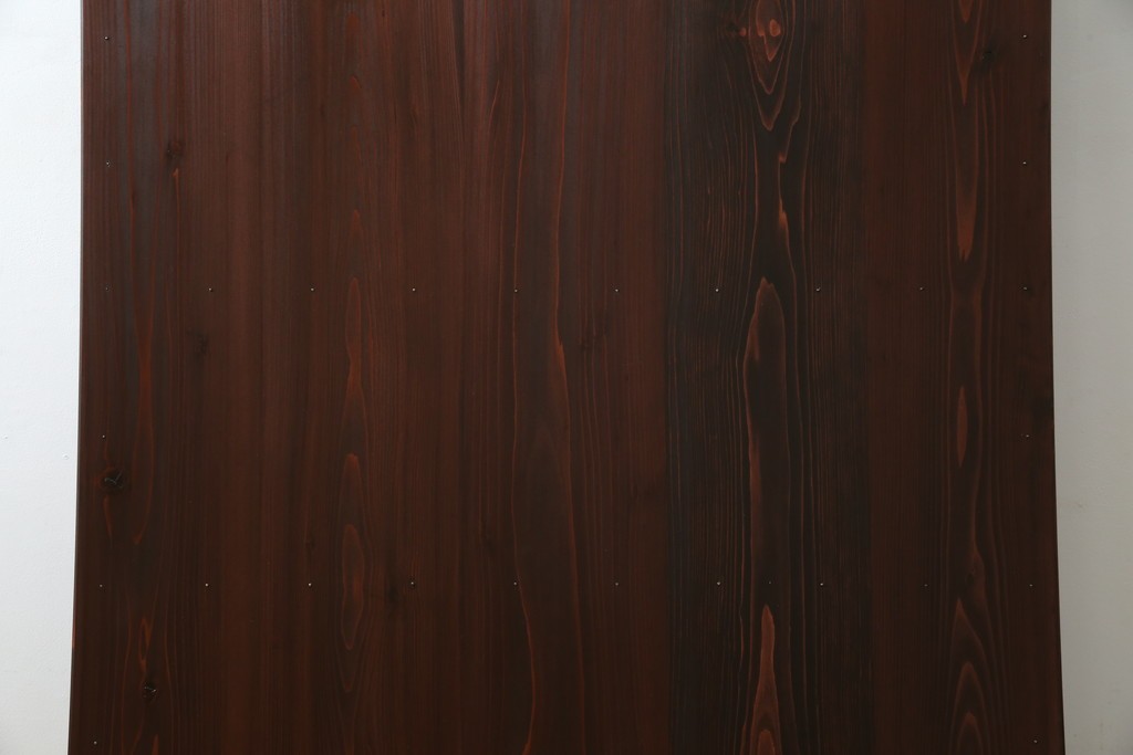 アンティーク建具　総欅(ケヤキ)材　最上級　富山産　重厚感のある馬の金具が特徴的な格子蔵戸　(R-063374)