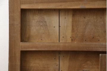 アンティーク建具　総欅(ケヤキ)材　最上級　富山産　重厚感のある馬の金具が特徴的な格子蔵戸(玄関戸、引き戸)(R-063374)