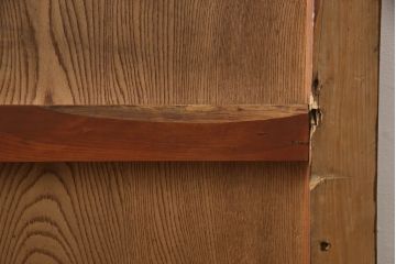 アンティーク建具　鏡板欅(ケヤキ)材 枠ヒノキ材　大きな金具が存在感抜群の庄内蔵戸1枚(玄関戸、引き戸、建具)(R-063375)