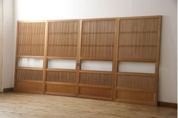 アンティーク建具　落ち着いた雰囲気が漂う裏障子付き格子戸4枚セット(ガラス帯戸、引き戸)(R-063378)