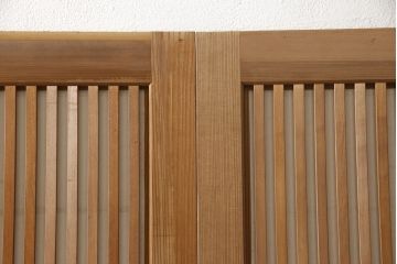 アンティーク建具　落ち着いた雰囲気が漂う裏障子付き格子戸4枚セット(ガラス帯戸、引き戸)(R-063378)