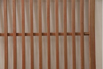 アンティーク建具　和モダンな空間づくりにおすすめの荒格子戸1枚(引き戸、格子戸、建具)(R-063380)