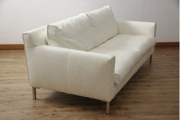 中古　アイラーセン(eilersen)　ストリームラインソファ(STREAMLINE SOFA)　本革(牛革)製　スタイリッシュなお部屋づくりにおすすめの2人掛けソファ(2P、二人掛けソファ、レザー)(R-063383)