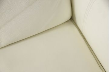 中古　アイラーセン(eilersen)　ストリームラインソファ(STREAMLINE SOFA)　本革(牛革)製　スタイリッシュなお部屋づくりにおすすめの2人掛けソファ(2P、二人掛けソファ、レザー)(R-063383)