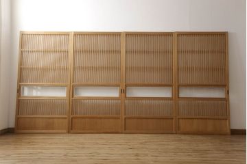 ビンテージ建具　落ち着いた和の雰囲気を演出する格子戸4枚セット(引き戸、ガラス帯戸、ヴィンテージ、建具)(R-063384)