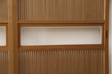 ビンテージ建具　落ち着いた和の雰囲気を演出する格子戸4枚セット(引き戸、ガラス帯戸、ヴィンテージ、建具)(R-063384)
