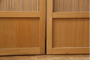 ビンテージ建具　落ち着いた和の雰囲気を演出する格子戸4枚セット(引き戸、ガラス帯戸、ヴィンテージ、建具)(R-063384)