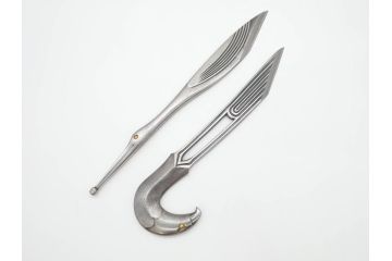 藤原良明(加藤真平)作　切り出し　鶴　鷲　武蔵國水心子　昭和壬戌年八月日　昭和辛酉年十月日　全長255mm　全長300mm　小刀2本セット(共箱付き、金象嵌、短刀、ナイフ、刃物)(R-063402)