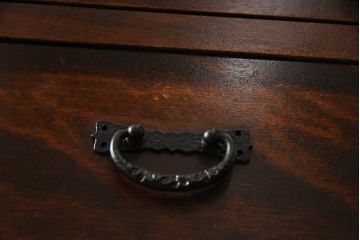 中古　希少な絶版品!　北海道勇峰工芸　和の趣あふれる二段重ね水屋箪笥(食器棚、キャビネット、戸棚、収納棚)(R-063406)