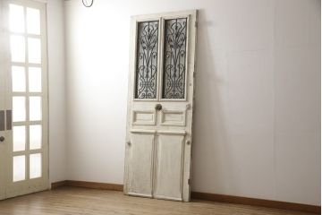 アンティーク建具　フランスアンティーク　特大サイズ　おしゃれなアクセントになるロートアイアンフェンス付きドア1枚(扉、木製ドア、玄関ドア、建具)(R-063412)