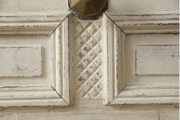 アンティーク建具　フランスアンティーク　特大サイズ　おしゃれなアクセントになるロートアイアンフェンス付きドア1枚(扉、木製ドア、玄関ドア、建具)(R-063412)
