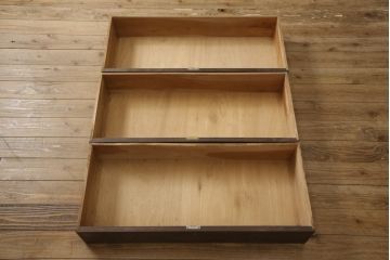 中古　軽井沢彫り　牡丹の彫刻が上品な雰囲気を醸し出す着物箪笥(和タンス、衣装箪笥、整理箪笥、引き出し、収納たんす)(R-063415)