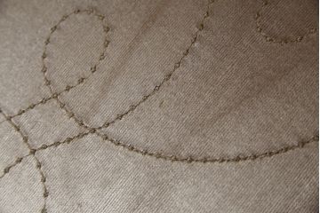 フランスアンティーク　ウォールナット材　曲線を描くデザインが優美な2.5人掛けソファ(2人掛け、2P、二人掛け、3人掛け、3P、三人掛け、アームソファ)(R-063423)