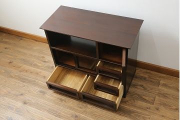 ヴィンテージ　松本民芸家具　絶版品!直線的なデザインが美しい戸棚(収納棚、サイドボード、ビンテージ)(R-063427)
