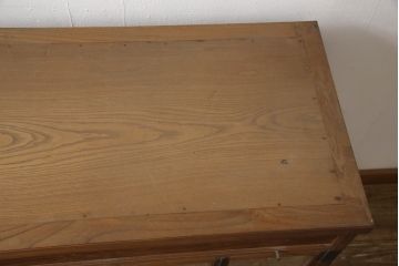 和製アンティーク　高級品　総欅(ケヤキ)材　金具や木肌が味わい深いガラスケース(ショーケース、飾り棚、陳列棚)(R-063428)