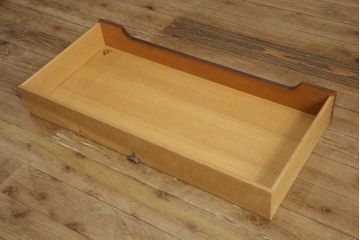 中古　DREXEL HERITAGE(ドレクセルヘリテイジ)　Touraine(ツーレイン)　流れるような曲線が美しいワードローブ(衣装タンス、洋服タンス、収納棚)(定価約100万円)(R-063430)