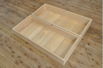 中古　伝統工芸士　中山昌二作　モダンな金具が洗練された雰囲気を醸し出す加茂桐箪笥(胴厚、四方丸、桐たんす、着物箪笥、衣装タンス、和箪笥、引き出し)(R-063431)