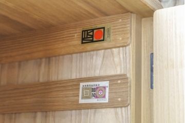 中古　伝統工芸士　中山昌二作　モダンな金具が洗練された雰囲気を醸し出す加茂桐箪笥(胴厚、四方丸、桐たんす、着物箪笥、衣装タンス、和箪笥、引き出し)(R-063431)