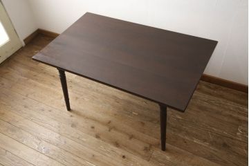 中古　松本民芸家具　クラシカルな雰囲気のA型食卓(ダイニングテーブル、ワークデスク、作業台、4人掛け)(定価約21万円)(R-063447)