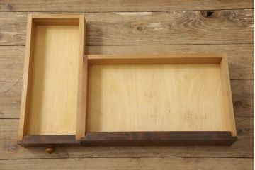 中古　美品　松本民芸家具　西洋アンティークのような雰囲気を感じさせる、丸型一面鏡のドレッサー(鏡台、ミラー)(定価約43万円)(R-063450)