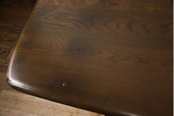 イギリスビンテージ　ERCOL(アーコール)　クラシカルな雰囲気漂うダイニングテーブル(4人掛け、6人掛け、食卓、ヴィンテージ)(R-063453)