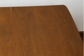 イギリスビンテージ　チーク材　G-PLAN(ジープラン)　スタイリッシュなデザインのバタフライテーブル(エクステンションテーブル、ダイニングテーブル、2人掛け、4人掛け、食卓、ヴィンテージ)(R-063455)
