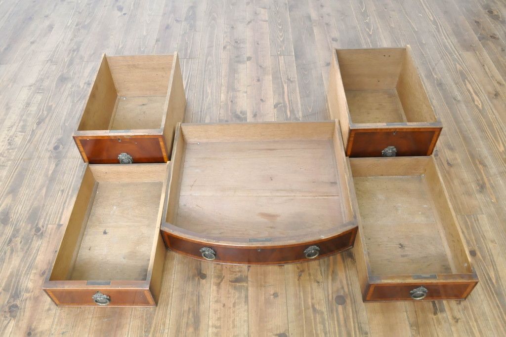 イギリスアンティーク ペイント仕上げ限定 曲線を描くデザインがエレガントなドレッサーサイドボード(両袖机、ニーホールデスク、ワークデスク、在宅ワーク用、在宅用、引き出し)(R-063456)