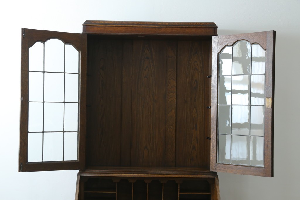 イギリスアンティーク　オーク材　ステンドグラス入りのビューローブックケース　(R-063457)