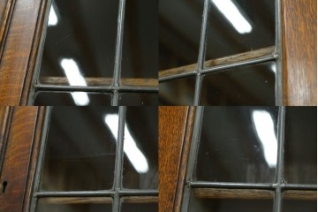 イギリスアンティーク　オーク材　ステンドグラス入りのビューローブックケース　(R-063457)
