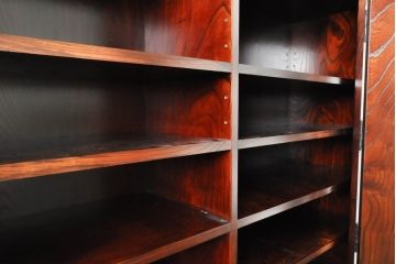 中古　美品　最高級　特注品　岩谷堂箪笥　龍の手打ち金具が存在感を放つ収納棚(戸棚、キャビネット、下駄箱、靴箱、シューズボックス、上下バラ売り可能)(R-063462)