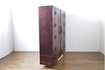 中古　美品　最高級　特注品　岩谷堂箪笥　龍の手打ち金具が存在感を放つ収納棚(戸棚、キャビネット、下駄箱、靴箱、シューズボックス、上下バラ売り可能)(R-063462)