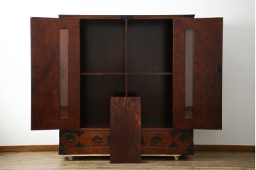 中古　美品　最高級　特注品　岩谷堂箪笥　龍の手打ち金具が存在感を放つ収納棚　(R-063462)