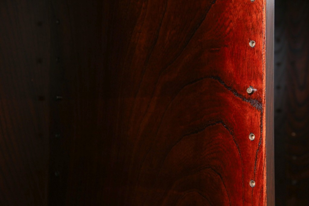 中古　美品　最高級　特注品　岩谷堂箪笥　龍の手打ち金具が存在感を放つ収納棚　(R-063462)