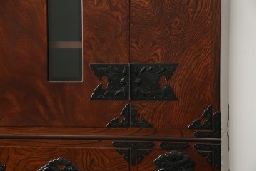 中古　美品　最高級　特注品　岩谷堂箪笥　龍の手打ち金具が存在感を放つ収納棚　(R-063462)