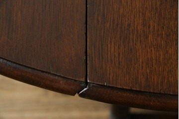 イギリスアンティーク　オーク材　脚のデザインが美しいツイストレッグバタフライテーブル　(R-063466)